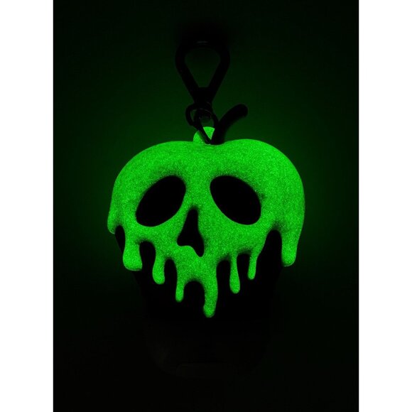 Bath & Body Works Glow In The Dark Evil Queen Poison Apple PocketBac Holder NWT - Picture 2 of 4